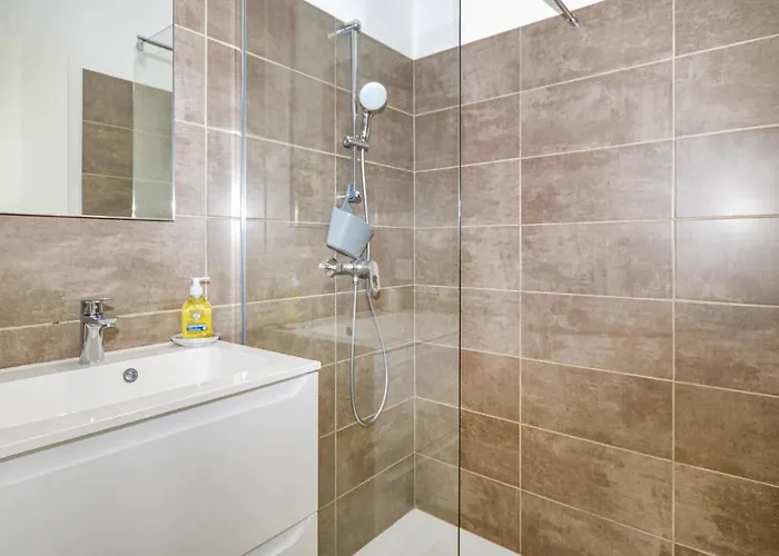 Cala Di Mare * Lecci